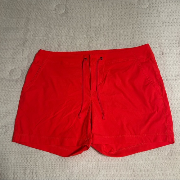 Columbia Pants - Columbia‎ Salmon Colored Athletic Shorts Size Large